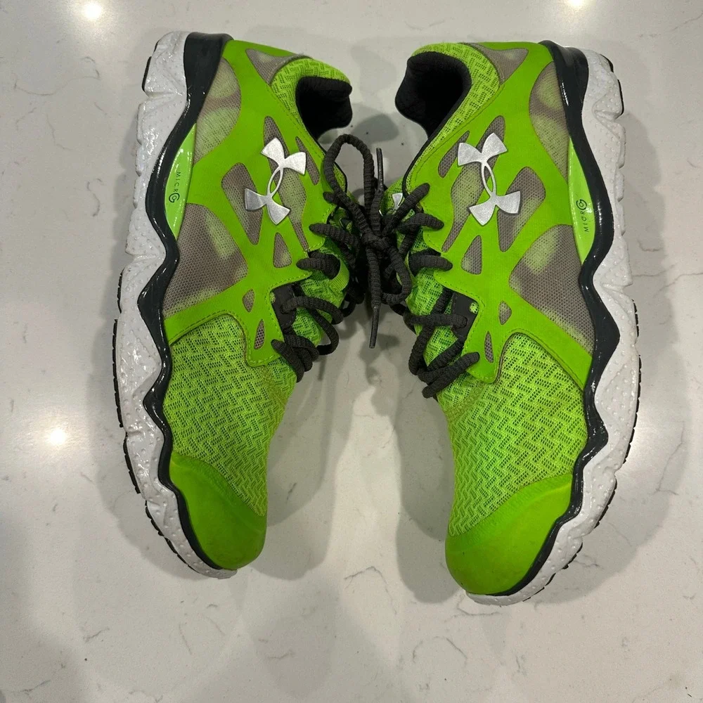 Under Armour Micro G Assert 4 Mens Running Shoes Lime Green 1249942-389 Size 9.5